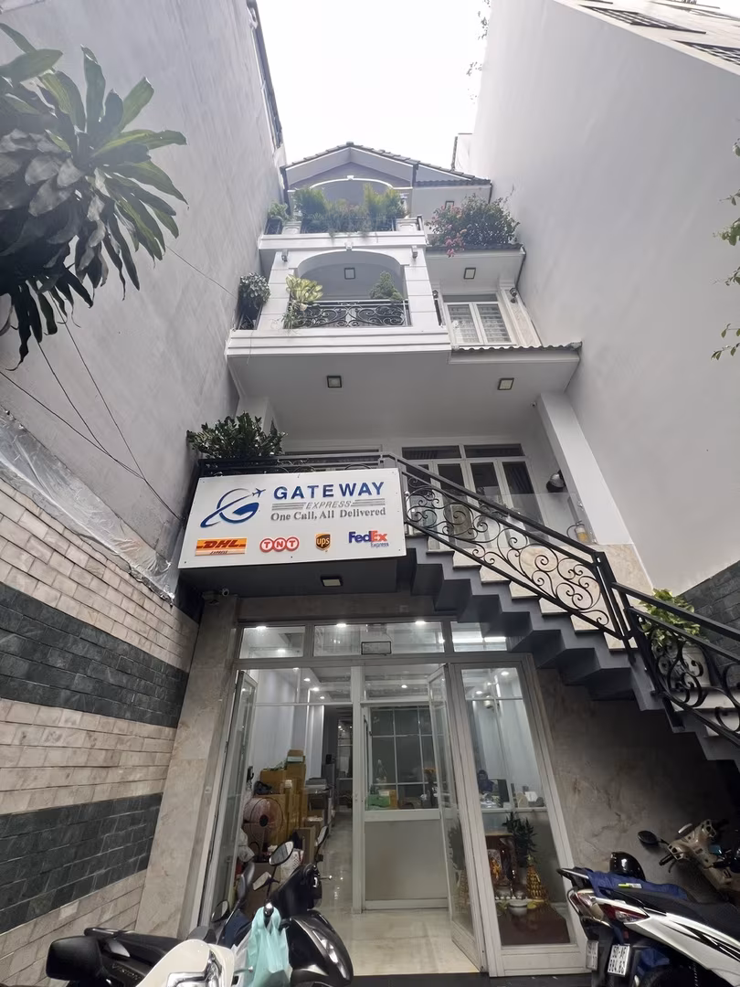 Văn phòng mới Gateway Express tại 72/5 Giải Phóng, Phường Tân Sơn Nhất, TP.HCM